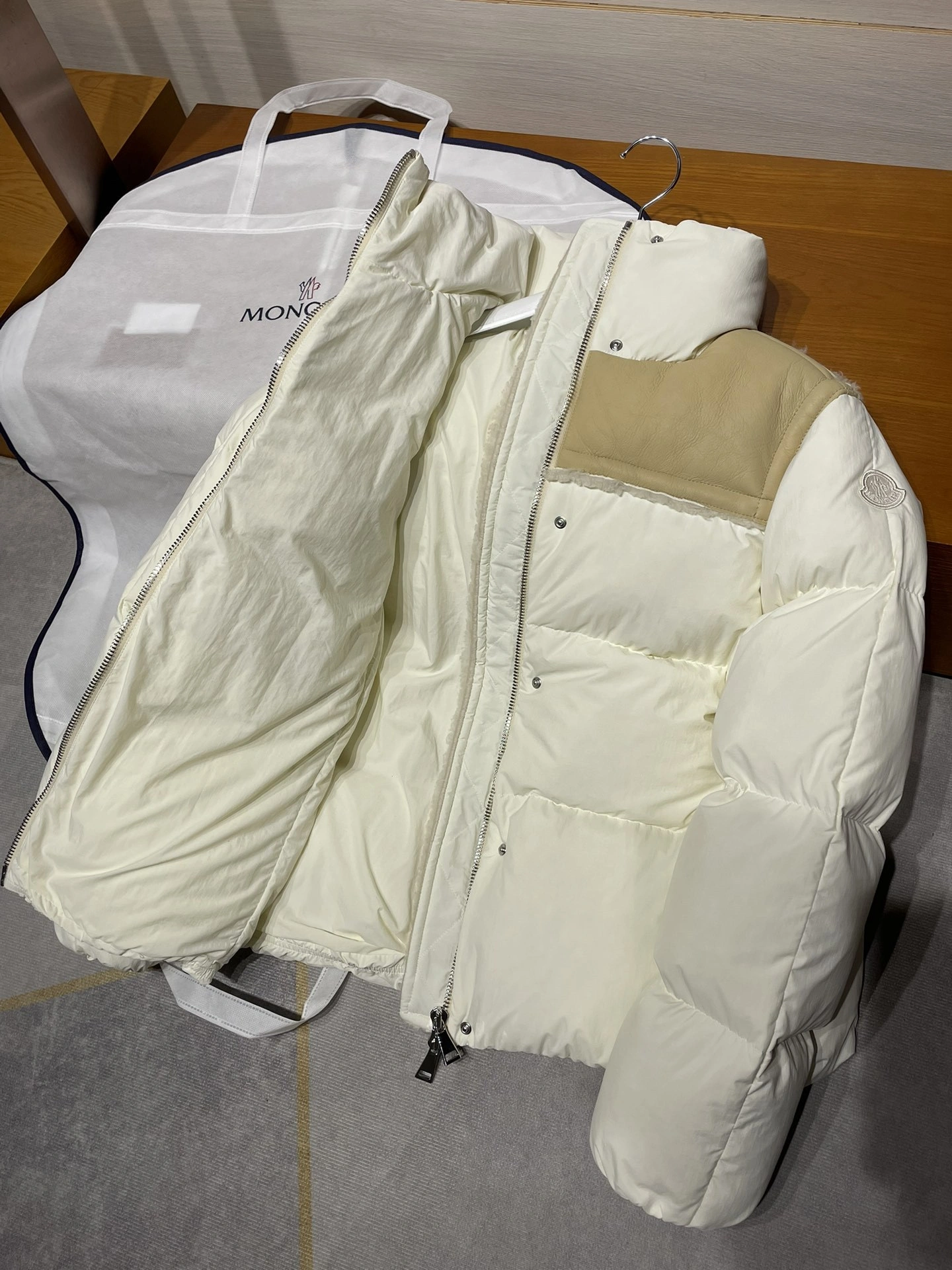 wg.luxury-- 7o9385r Down jacket white goose down item:E-F409J2225H